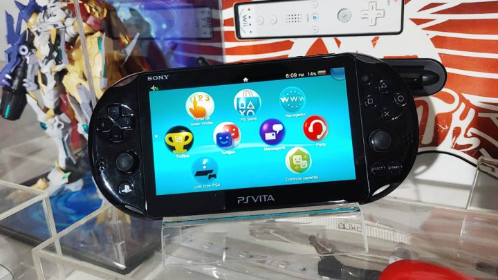 R370 – PS Vita Slim
