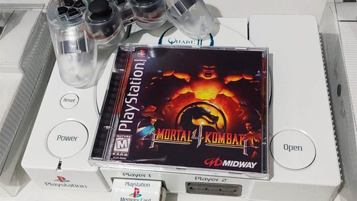 R371 – PS1 + Mortal Kombat + 2 controles wifi